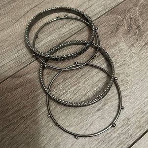 Kendra Scott - 4 piece Bangle set